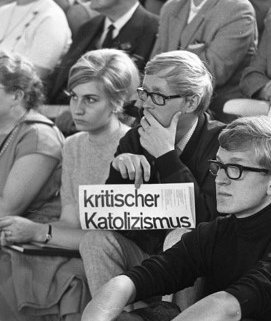 Publikum auf dem Katholikentag 1968 in Essen Publikum auf dem Katholikentag 1968 in Essen